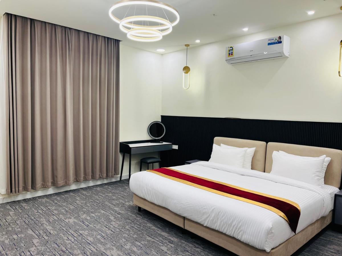 Falcon Grand Hotel Ras al Hadd Екстериор снимка